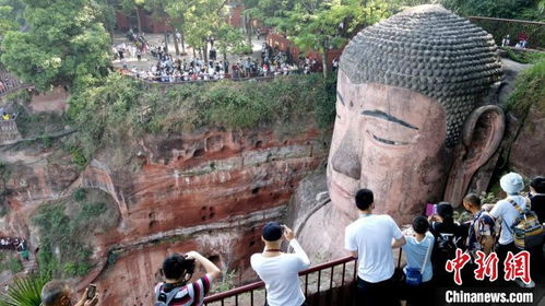 樂山大佛景區(qū)實(shí)施限流管理，保障游覽安全有序